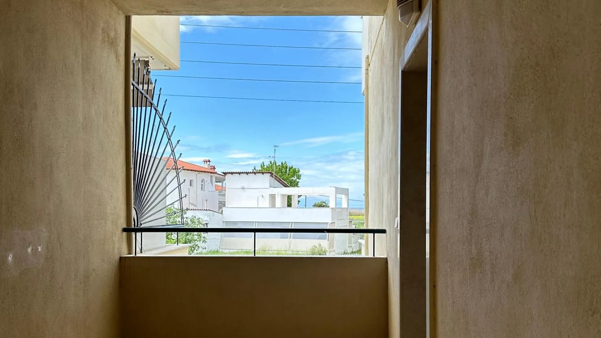 Beach House Mouries Paralia Dionysiou Apartment